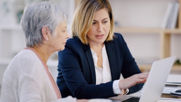 Strategies to effectively manage taxes in retirement