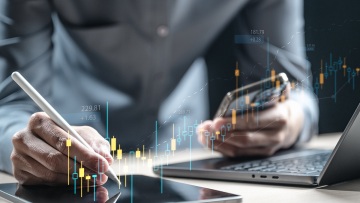 Compare manager-traded and model-delivered SMA strategies
